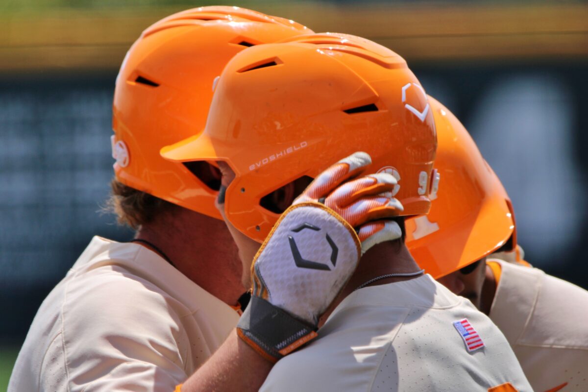 USA TODAY Sports Coaches Poll: Tennessee baseball remains top 20