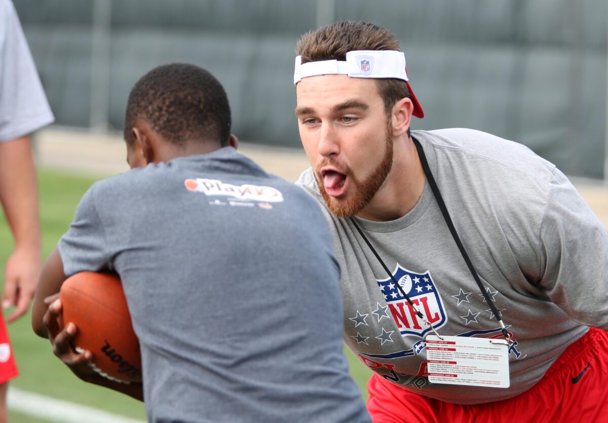 Chiefs TE Travis Kelce reflects on ‘chaotic’ rookie minicamp experience