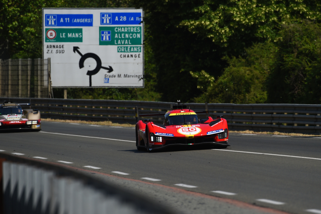 Ferrari leads, crash for Toyota in first Le Mans Test Day session
