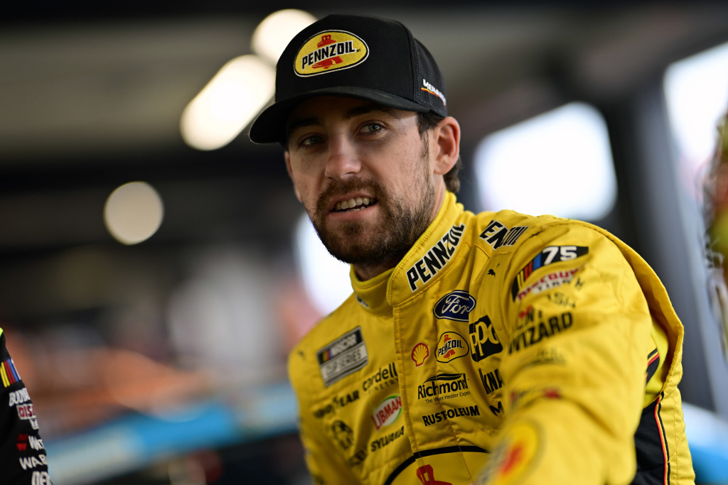 ‘Hardest hit I’ve ever had in my life’ – Blaney crashes early at Nashville