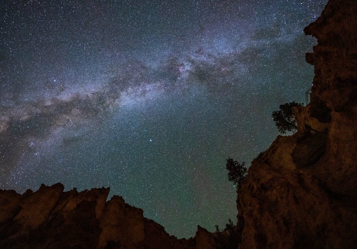Go stargazing at these free national park astronomy events