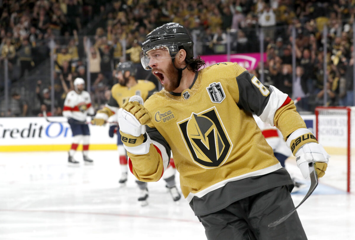 The Golden Knights made the coolest throwback to their original roster to begin Game 5