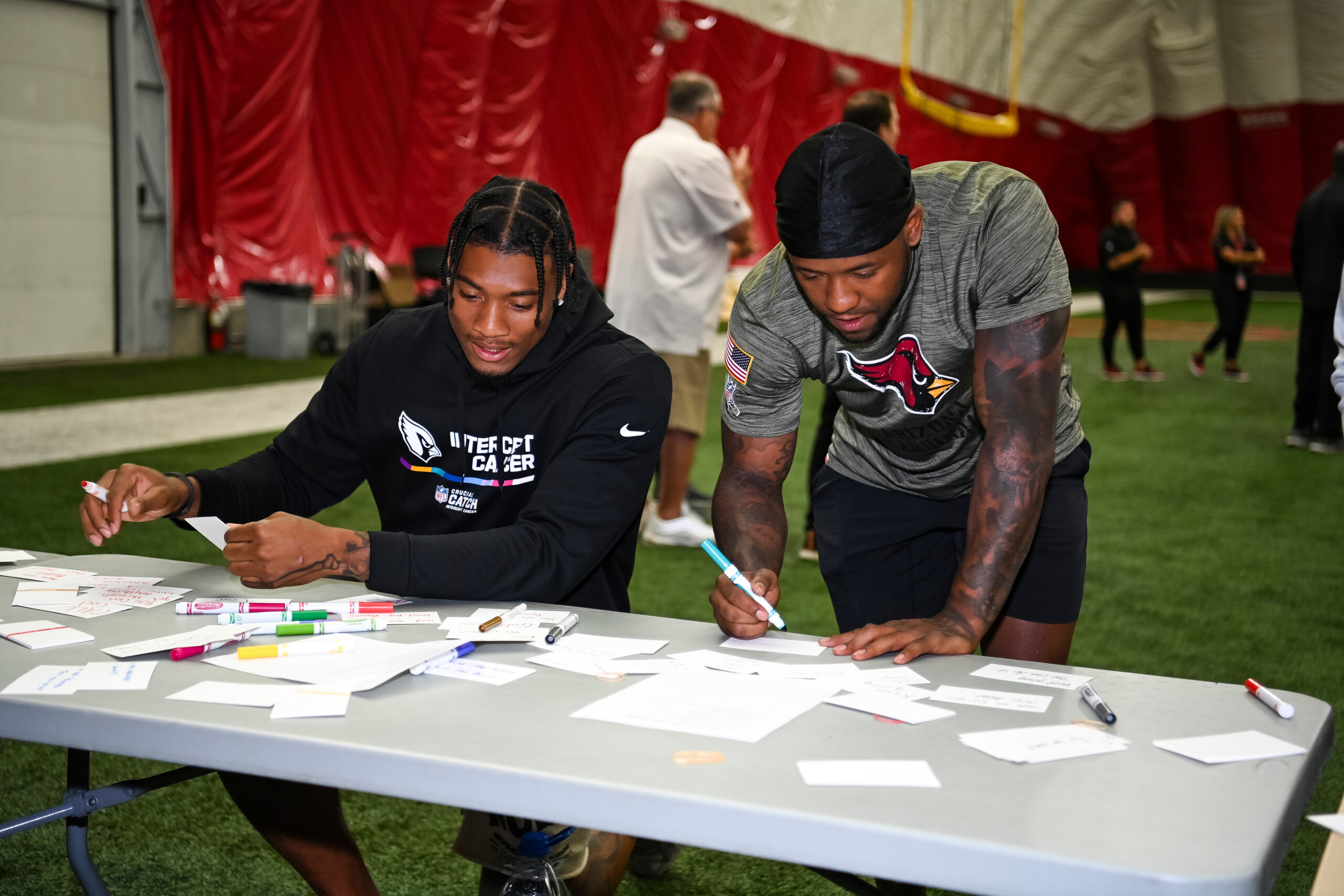 LOOK: Cardinals close out minicamp with community work