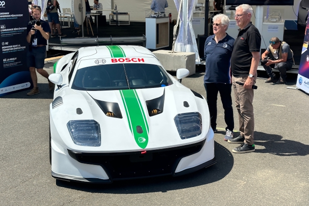 Ligier and Bosch reveal new hydrogen race car