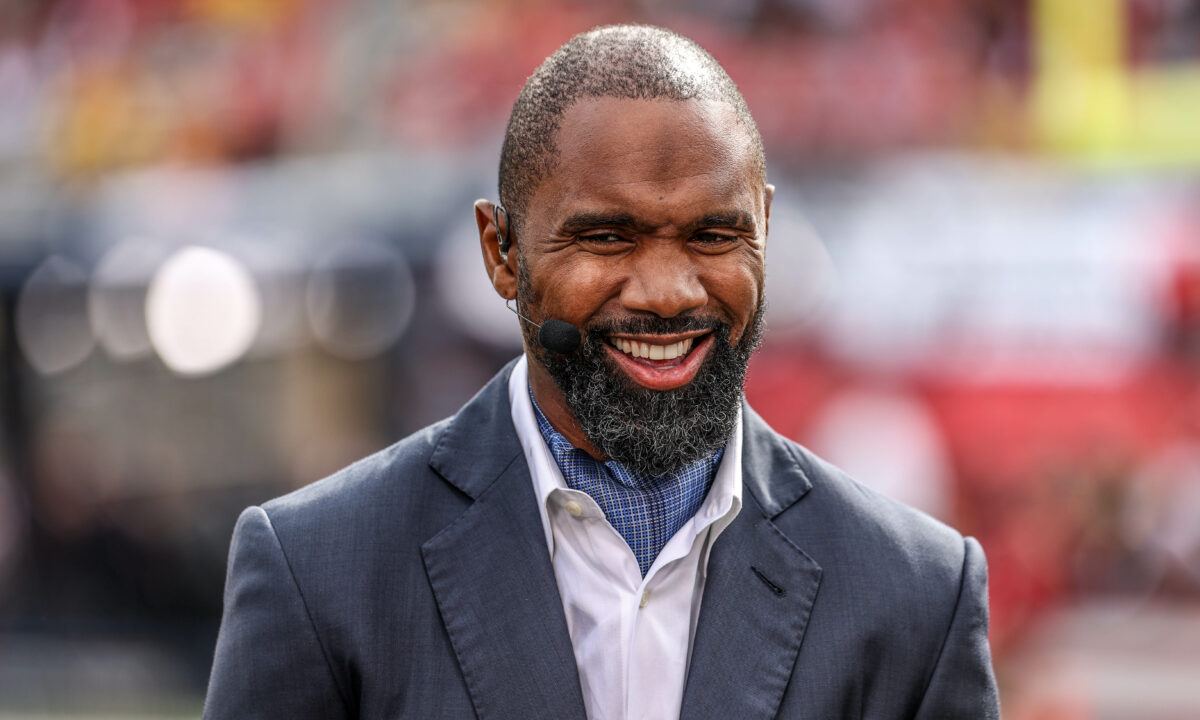 Charles Woodson continuing to recruit Aaron Scott for Michigan football