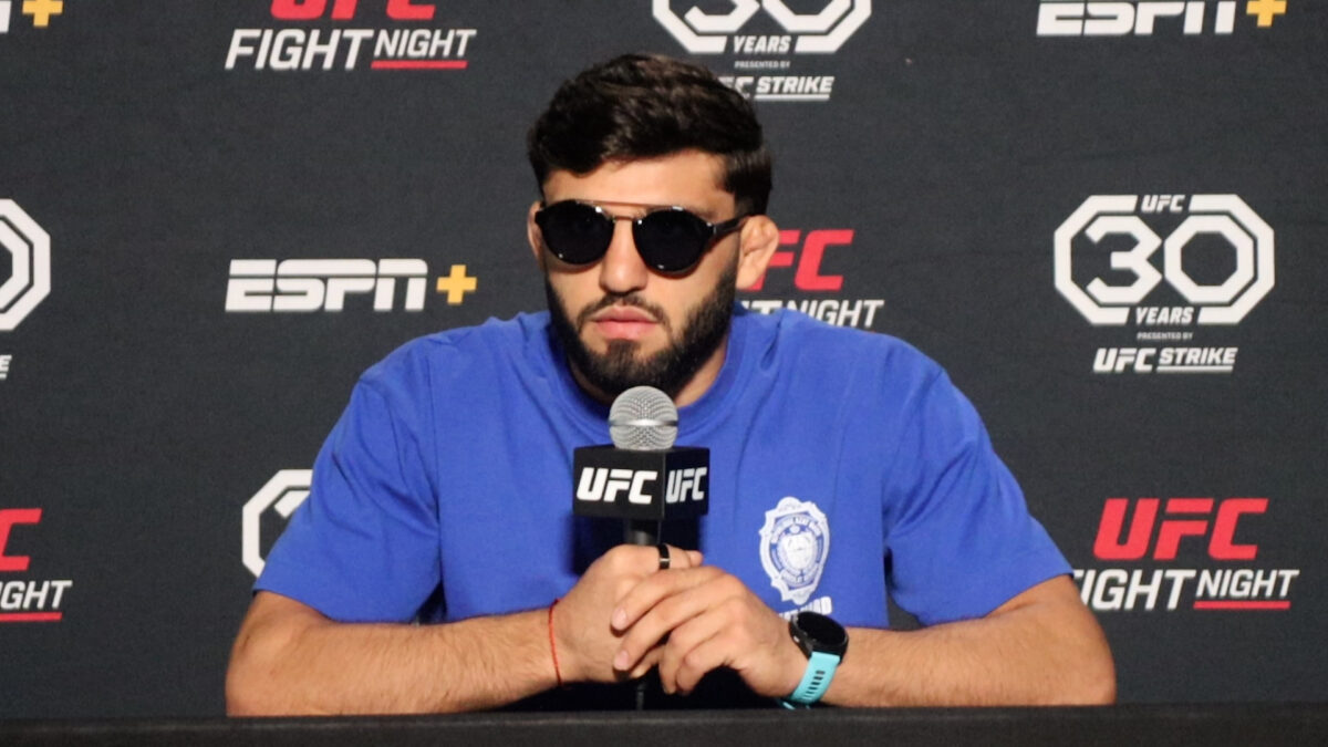 Arman Tsarukyan sees Charles Oliveira as favorable matchup: ‘I’m going to smash him, easy’