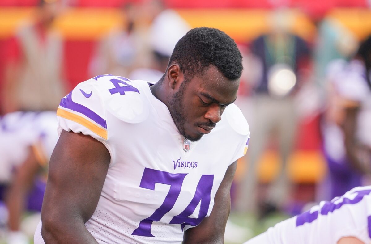 Vikings lineman cited for going 42 mph over speed limit