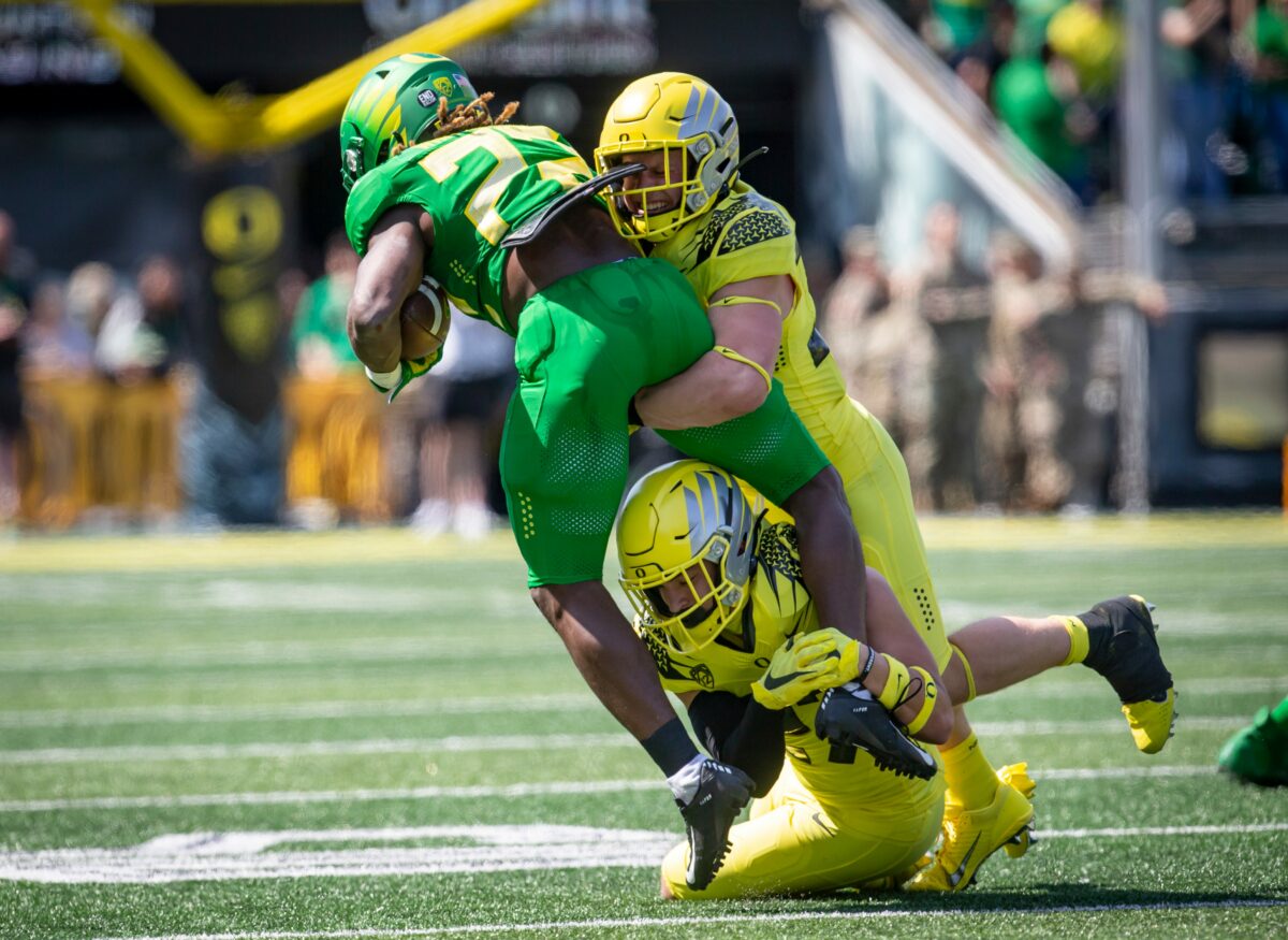 Former Oregon LB announces transfer destination