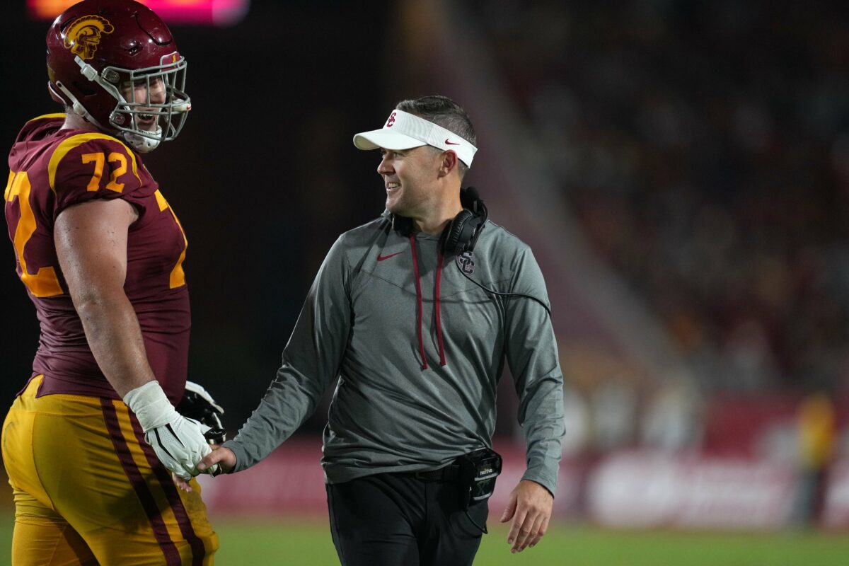 One very good insight from a USC analyst on Lincoln Riley and Clay Helton