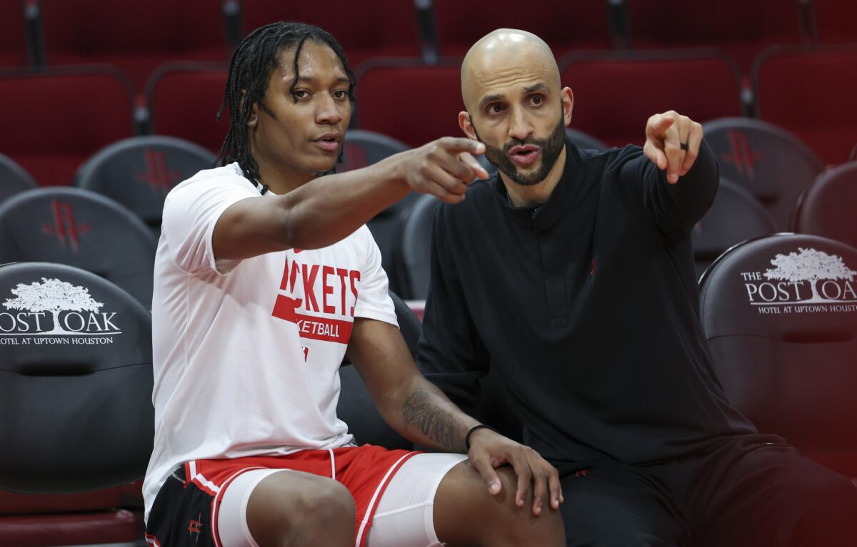 Former Rockets assistant Mahmoud Abdelfattah to coach Sydney Kings