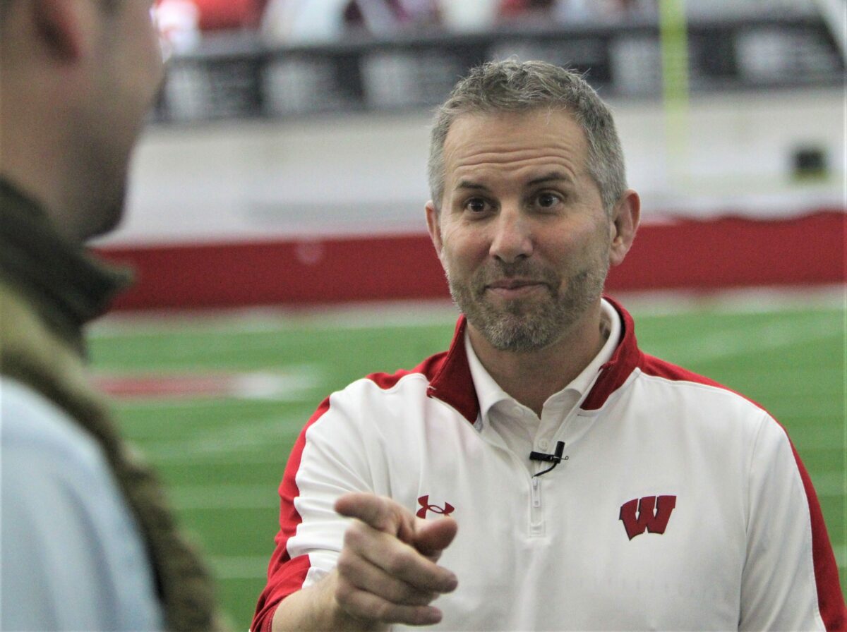 Badgers boast one of top 10 LB coaches in country