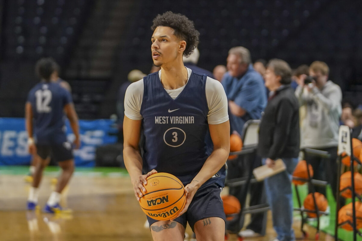Former West Virginia forward Tre Mitchell transfers to Kentucky