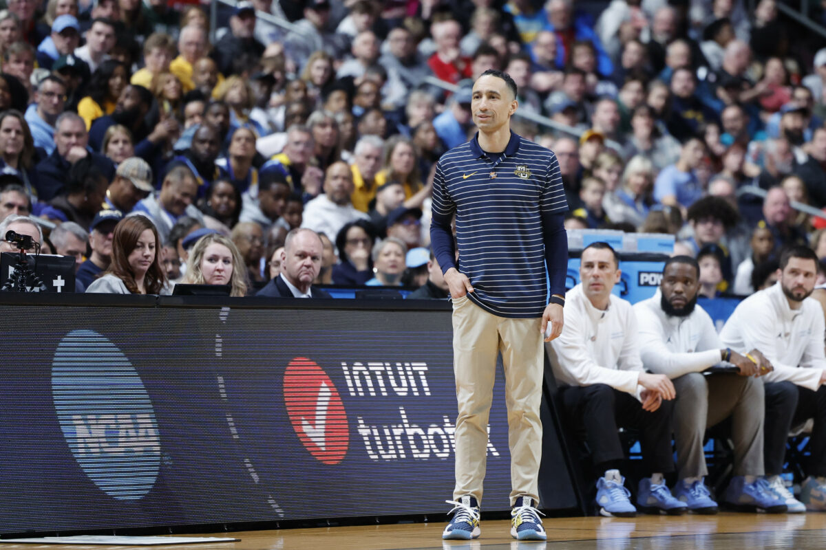 Shaka Smart reaches extension with Marquette after top-10 AP finish