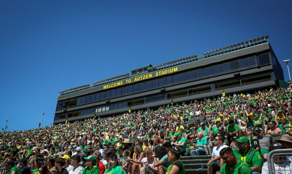 Autzen Stadium ranked as one of the top atmospheres in college football