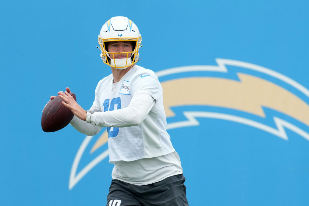 Highlights from Day 1 of Chargers mandatory minicamp