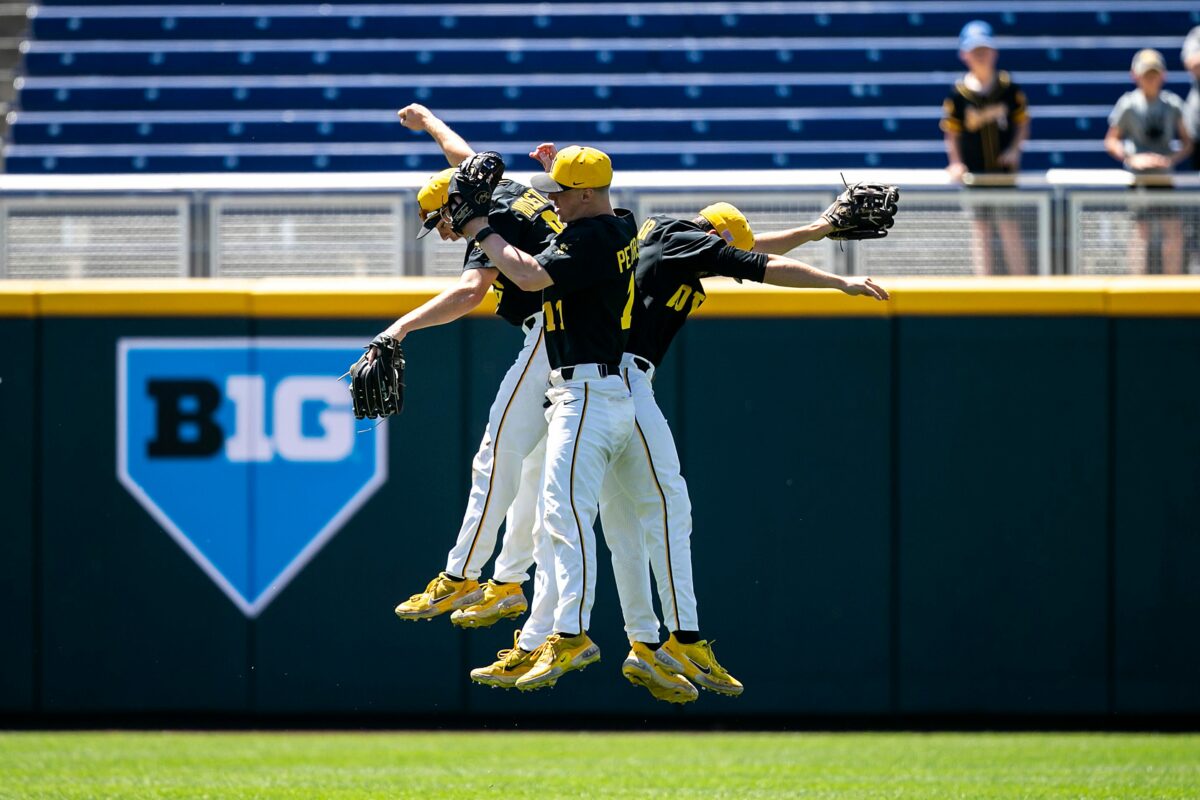 Iowa Hawkeyes baseball vs. North Carolina: TV, stream, game notes for Friday