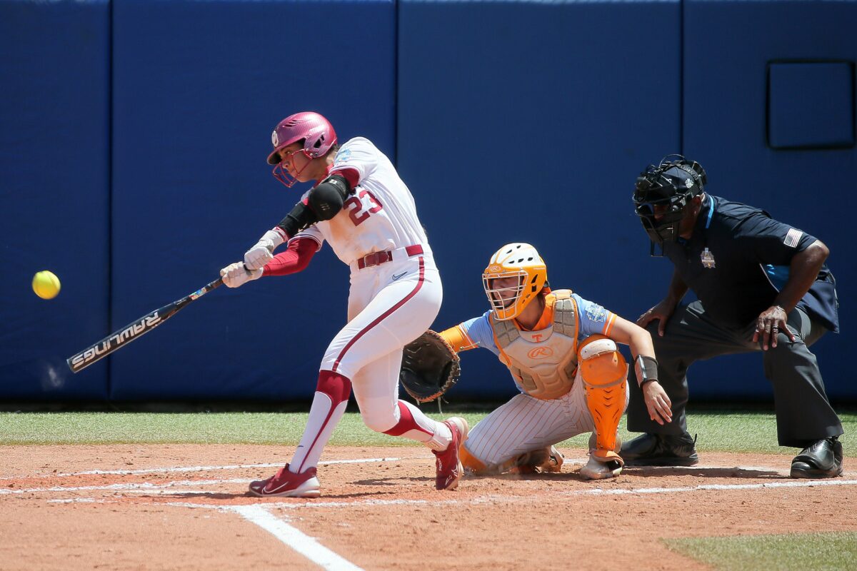 Oklahoma beats Tennessee 9-0 to advance to WCWS semifinals
