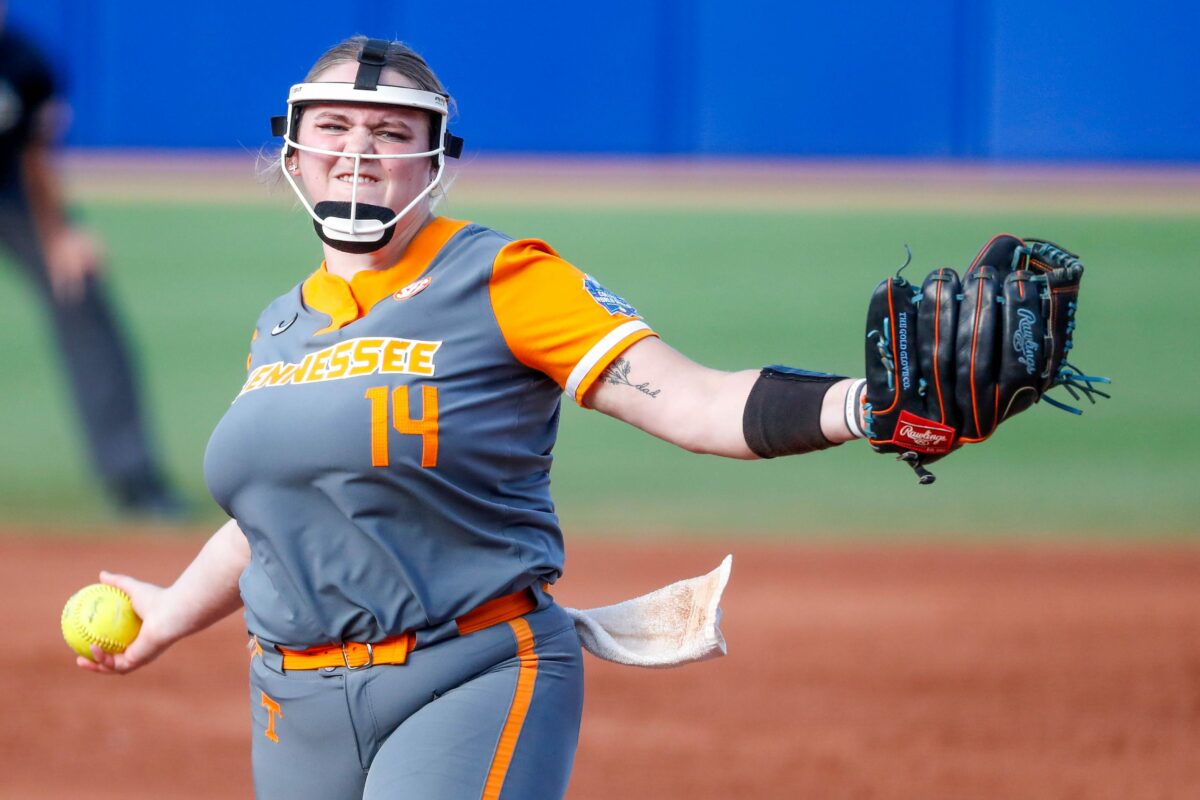 PHOTOS: Ashley Rogers pitches complete-game win versus Oklahoma State