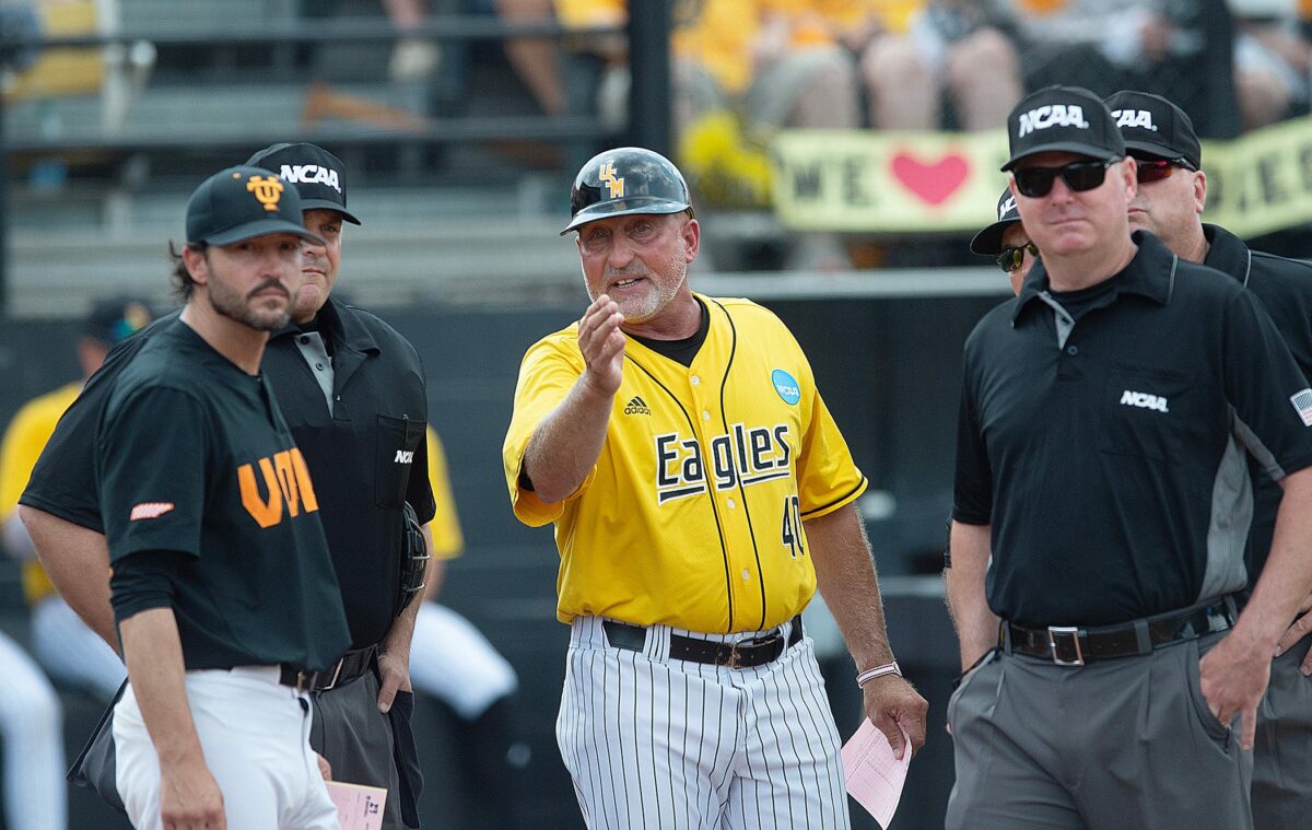 Tennessee-Southern Miss baseball in inclement weather delay