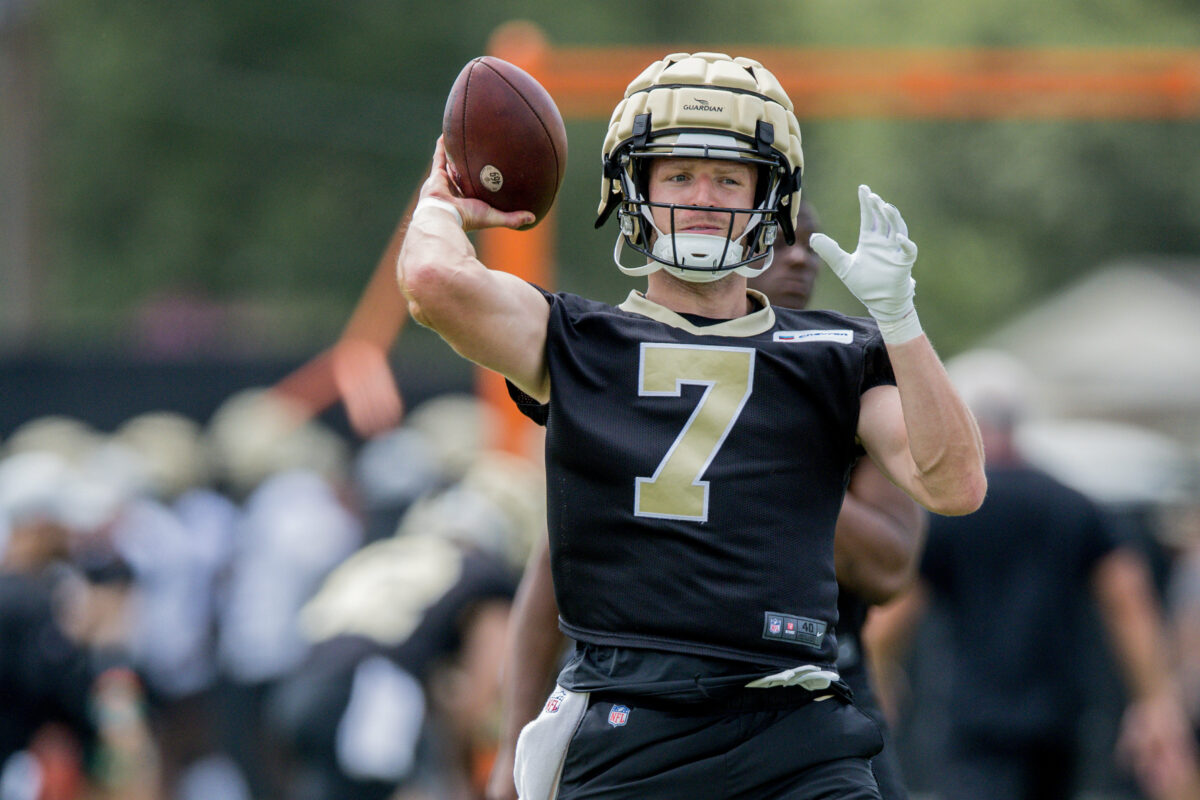 Taysom Hill still practicing at QB during Saints minicamp workout