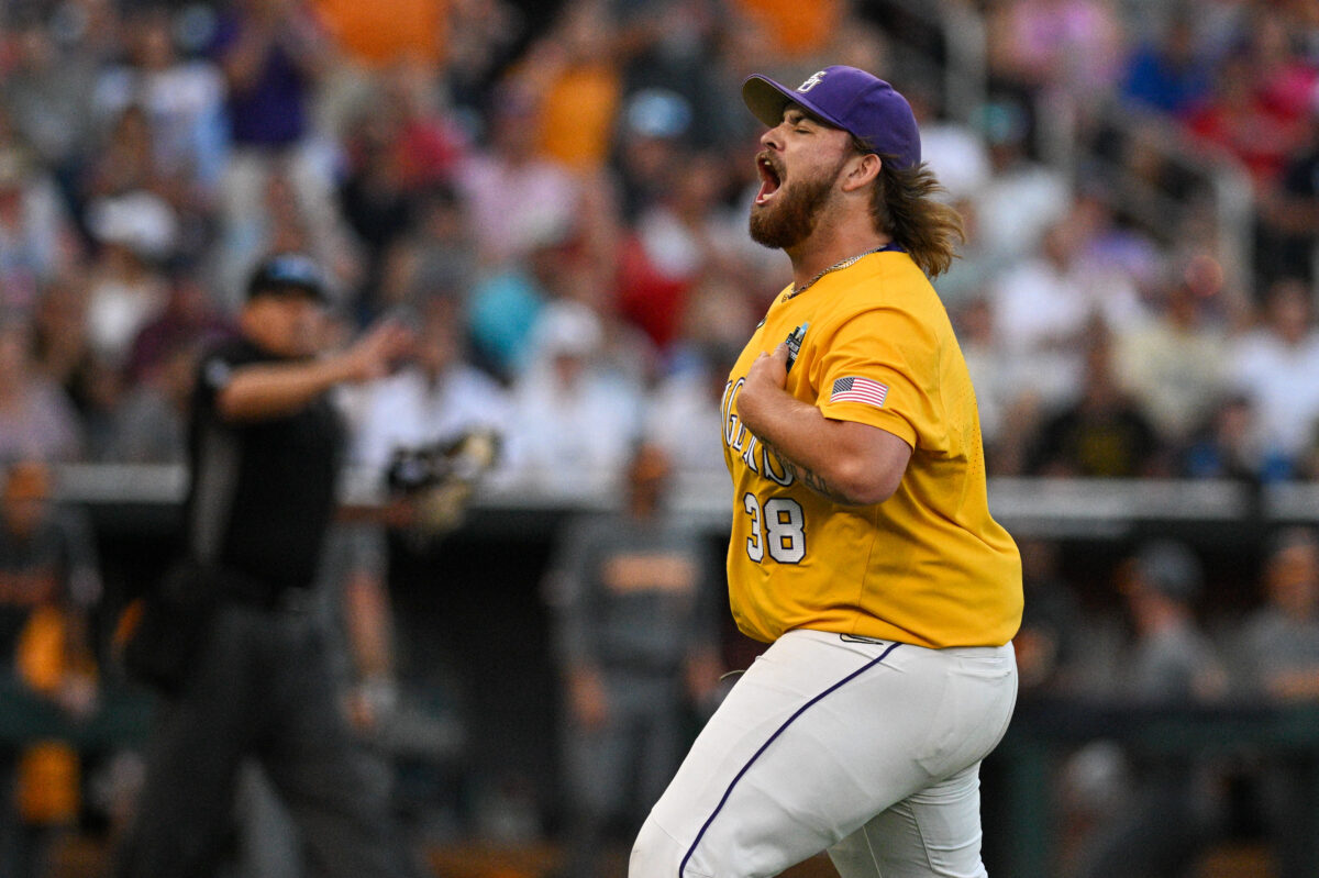 Why Jay Johnson trusted Riley Cooper to finish elimination game against Tennessee on the mound