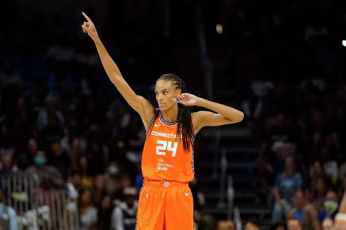 DeWanna Bonner now top 10 all-time in WNBA scoring