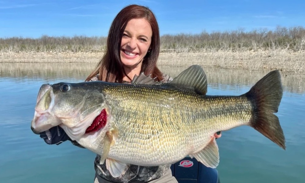Angler sets a women’s world record for largemouth bass