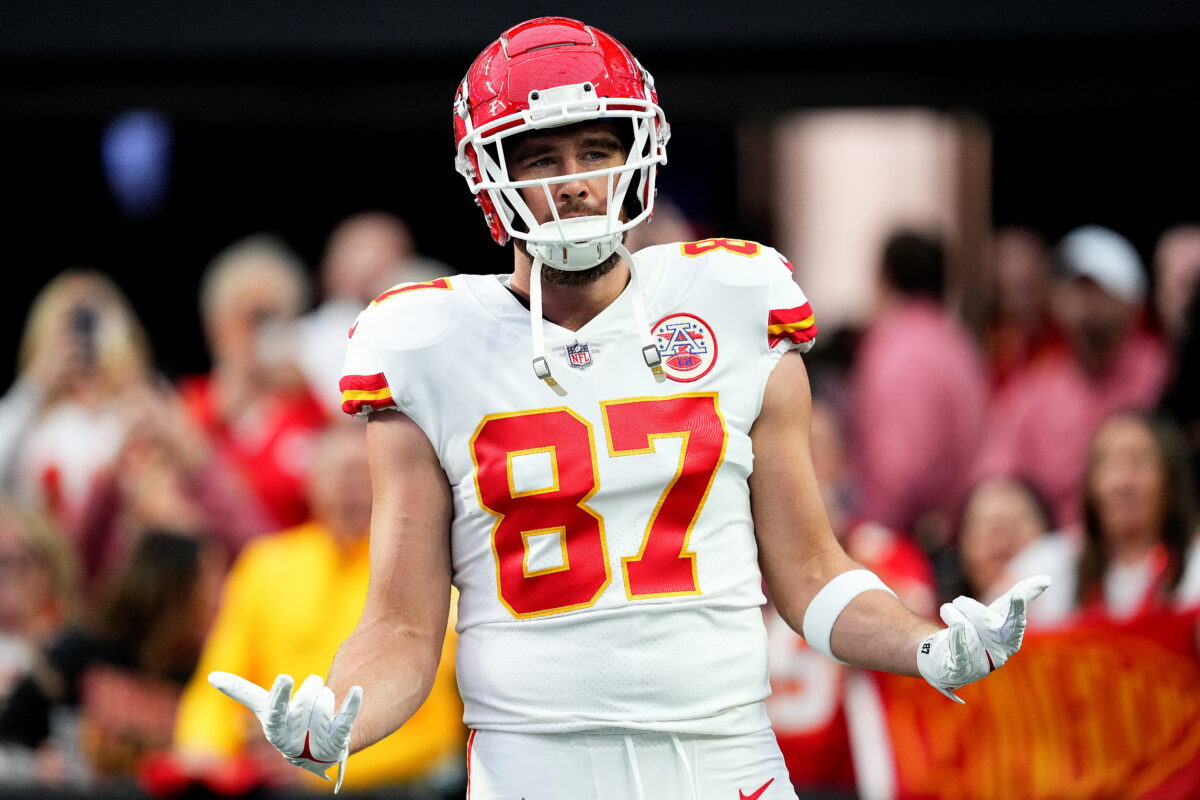 Chiefs TE Travis Kelce responds on Twitter after tussle with teammate in practice