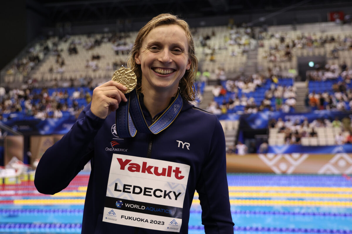 Katie Ledecky surpassed Michael Phelps’ all-time swimming world titles record with dominant 6th 800m victory