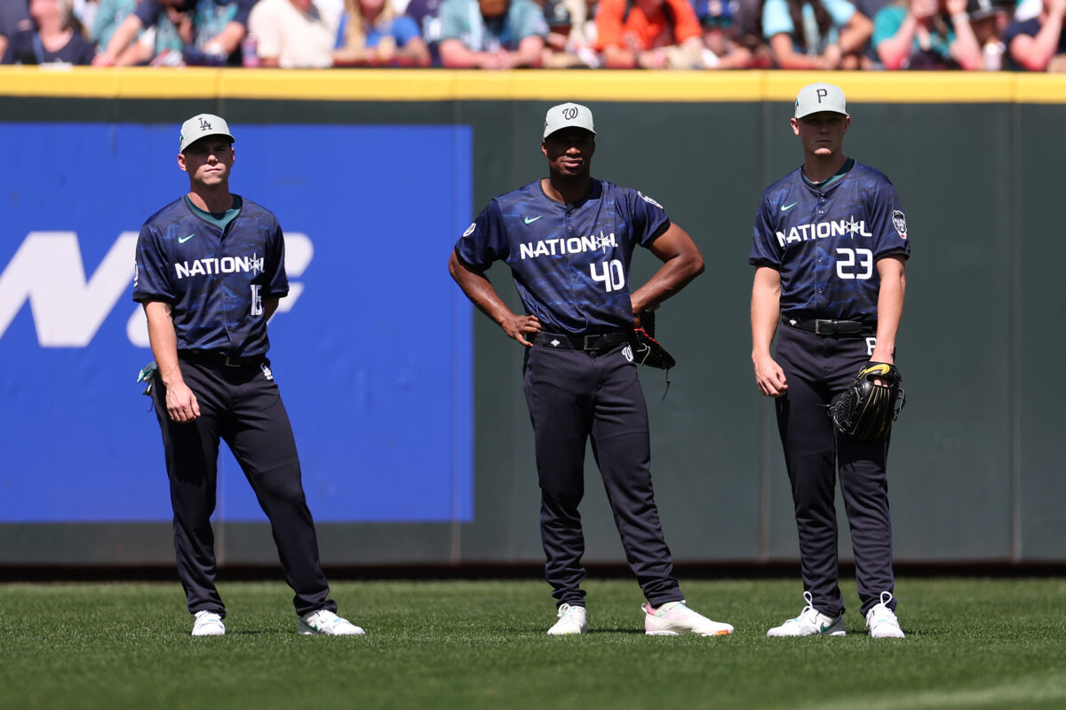 The NL All-Stars wore navy jerseys with black pants and MLB fans were appalled at the fashion choice