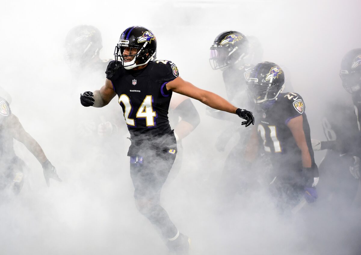 Raiders to again host free agent CB Marcus Peters ahead of training camp