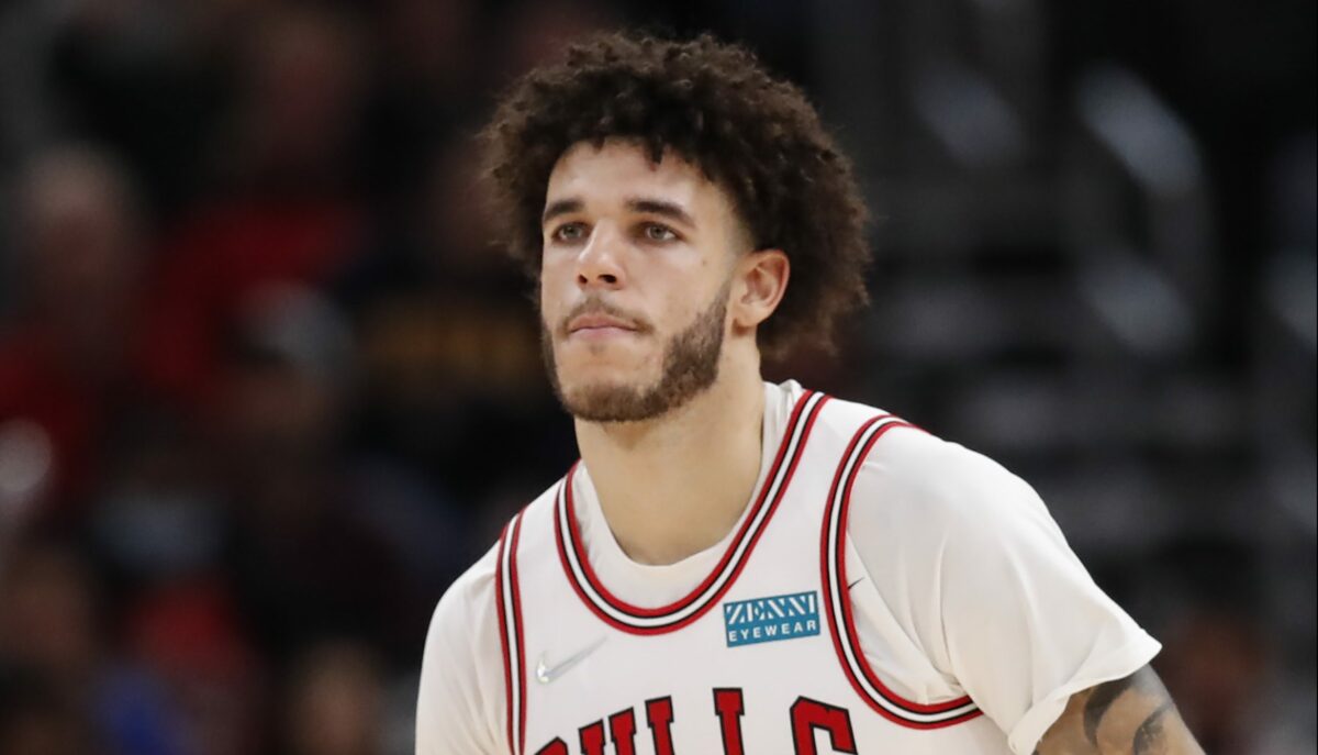 Bulls staffer: Working around Lonzo Ball injury makes life ‘harder’