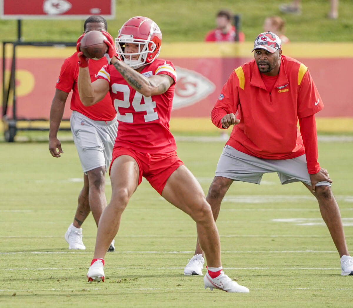 Skyy Moore embracing mentor role with rookie Rashee Rice