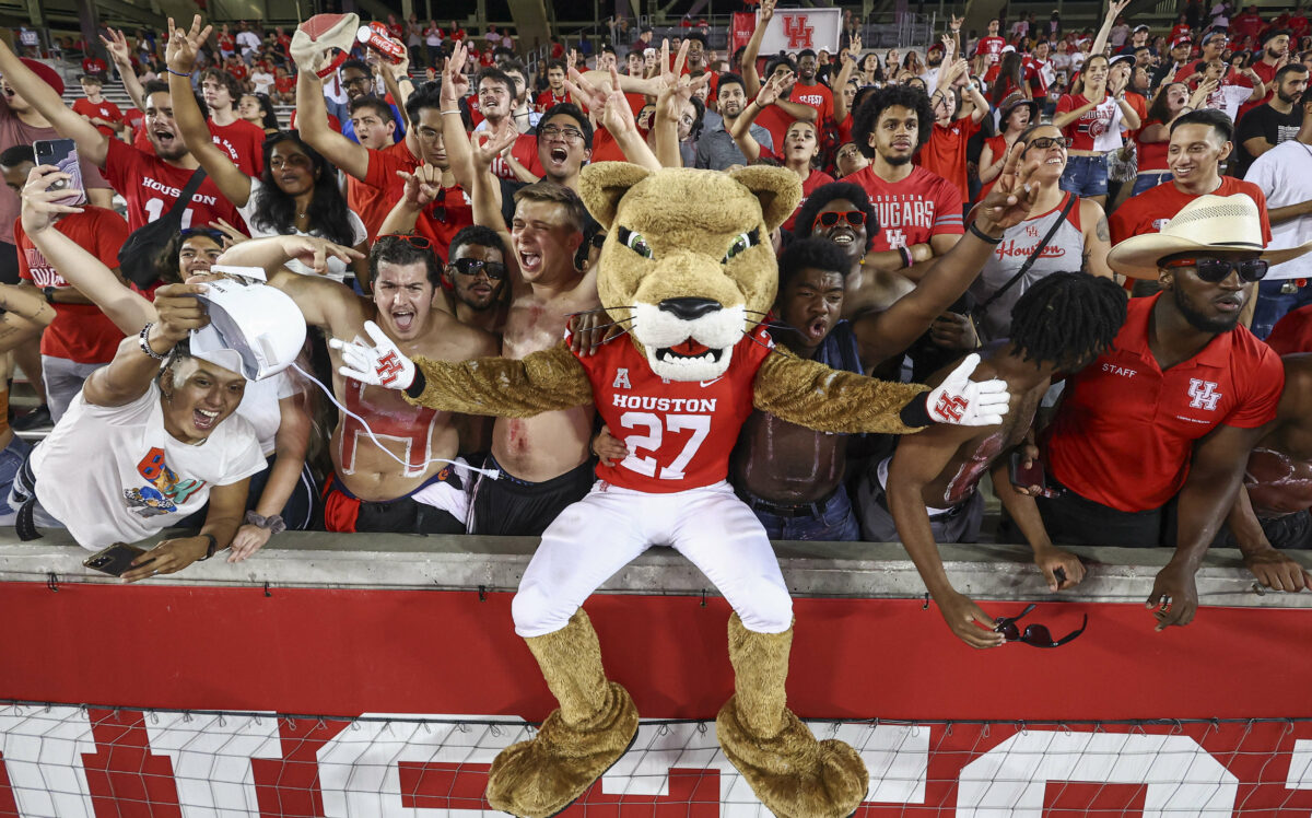 Breaking down the Houston Cougars expectations and biggest challenge in 2023 and beyond