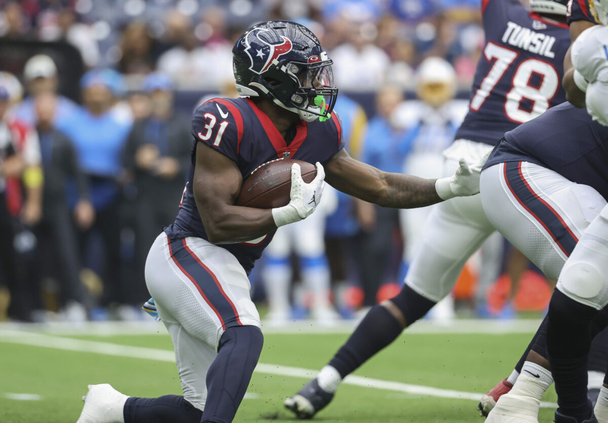Texans RB Devin Singletary says Dameon Pierce is more than a ‘bruiser’