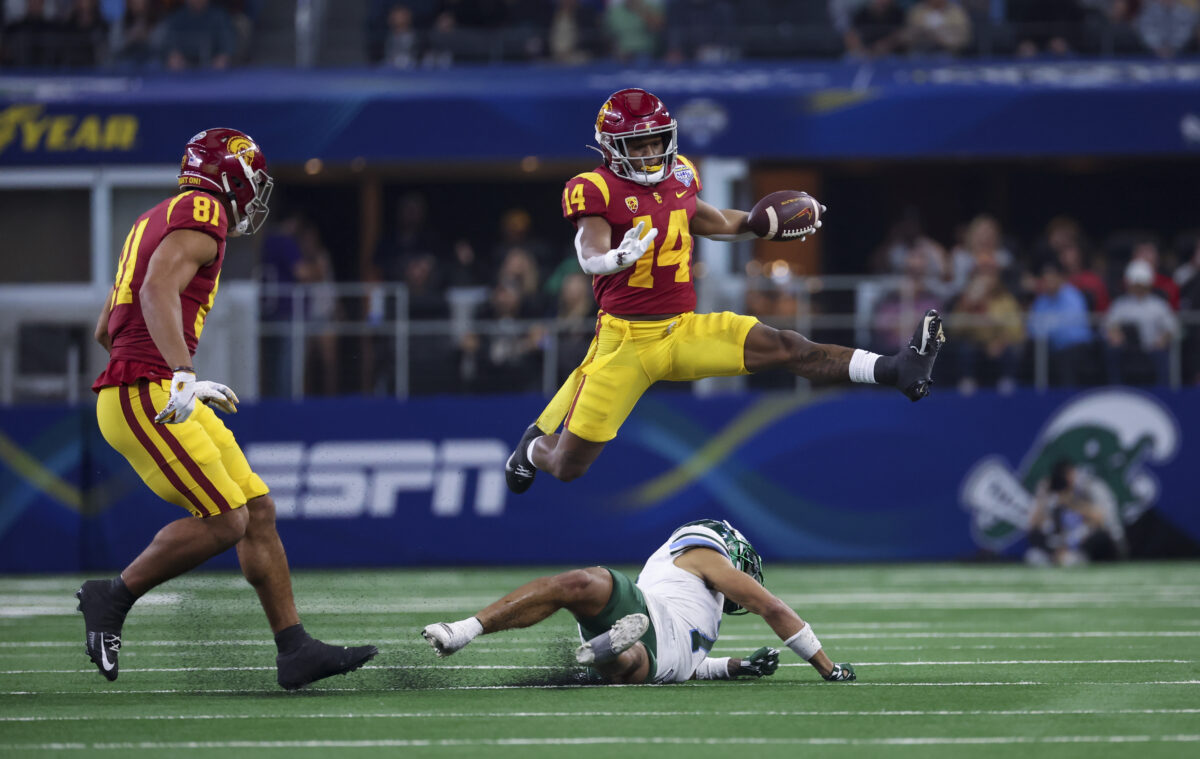 Raleek Brown, Duce Robinson listed as WRs on USC’s updated roster