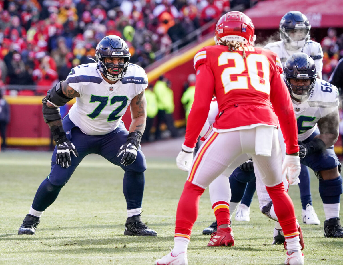 Seahawks place surprisingly high in Brandon Thorn’s offensive line rankings