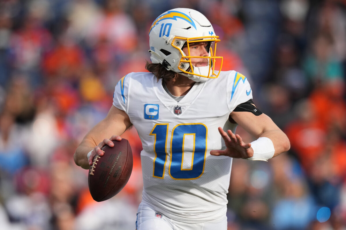 Chargers make Justin Herbert highest-paid quarterback in NFL