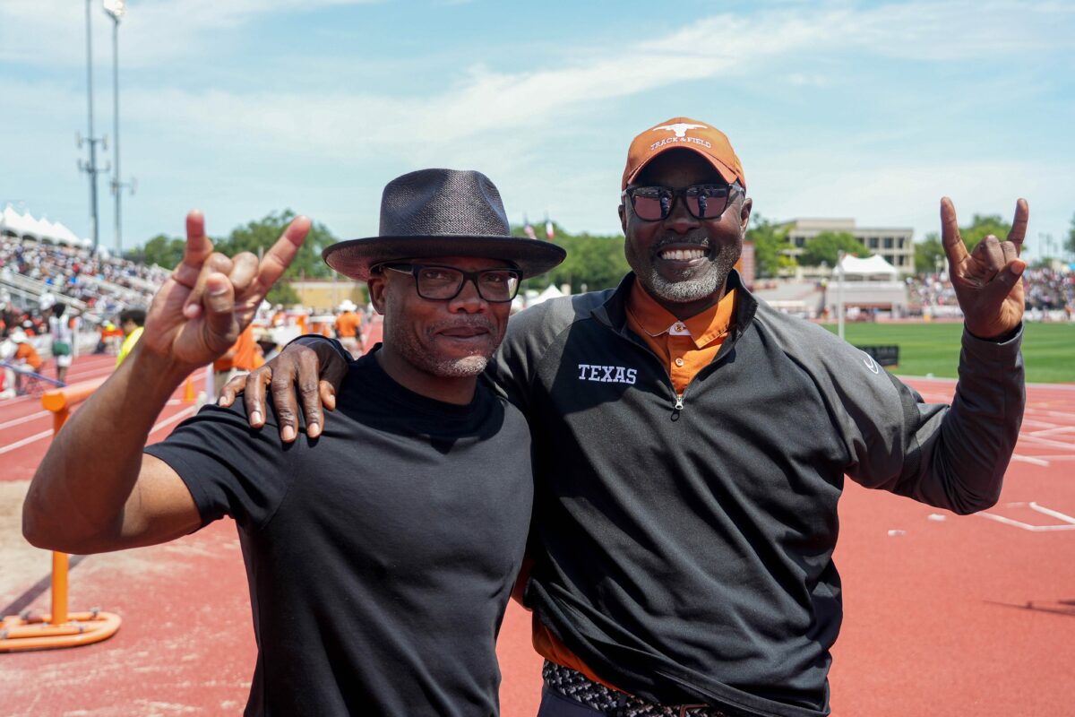 WATCH: Longhorns great Eric Metcalf accelerates past Texas A&M defense