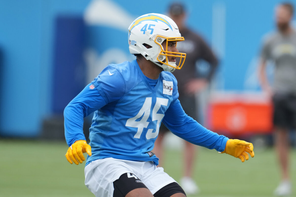 1 player to watch at each position during Chargers’ 2023 training camp: Defense