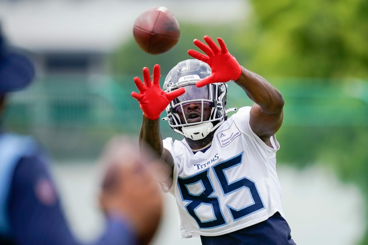 Titans camp preview at TE: Locks, competitions, prediction