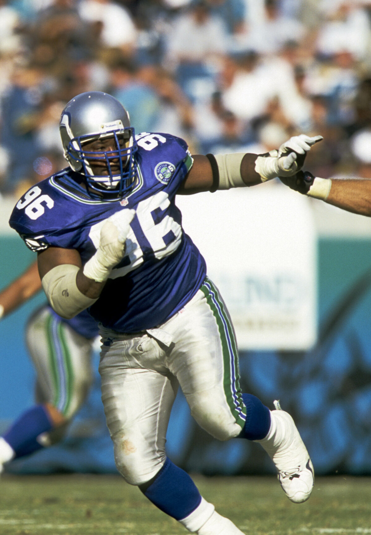 Poll – Should the Seahawks switch to their throwbacks full time?