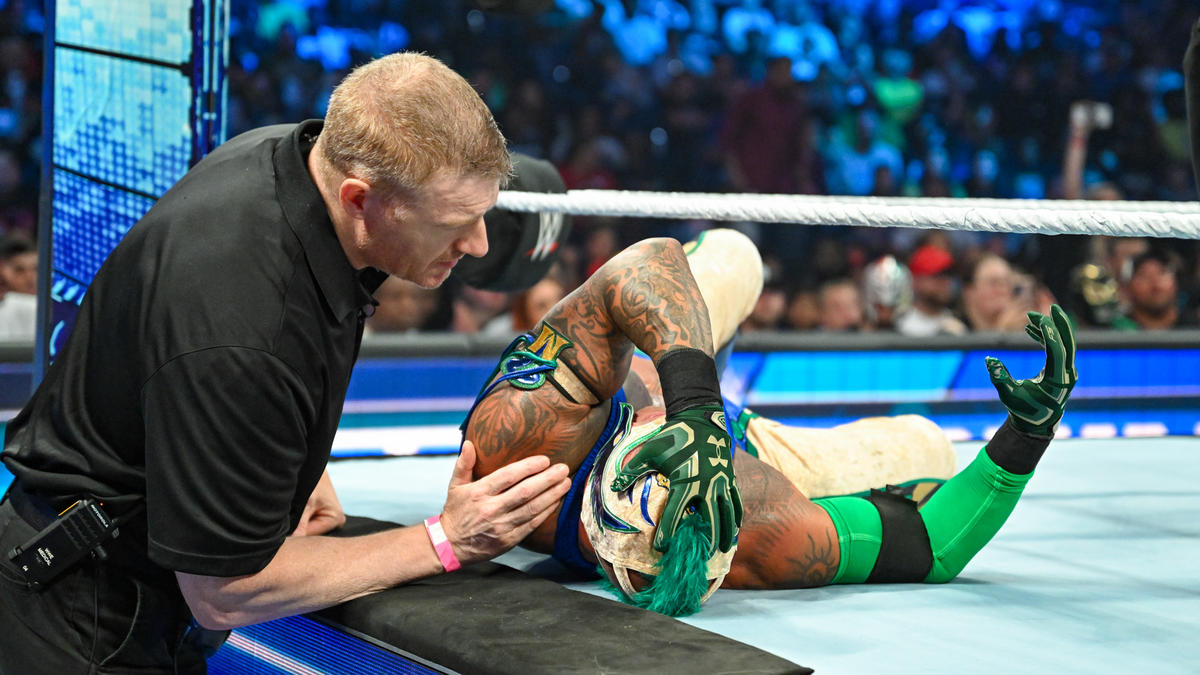 Rey Mysterio injury update: SmackDown finish not part of story