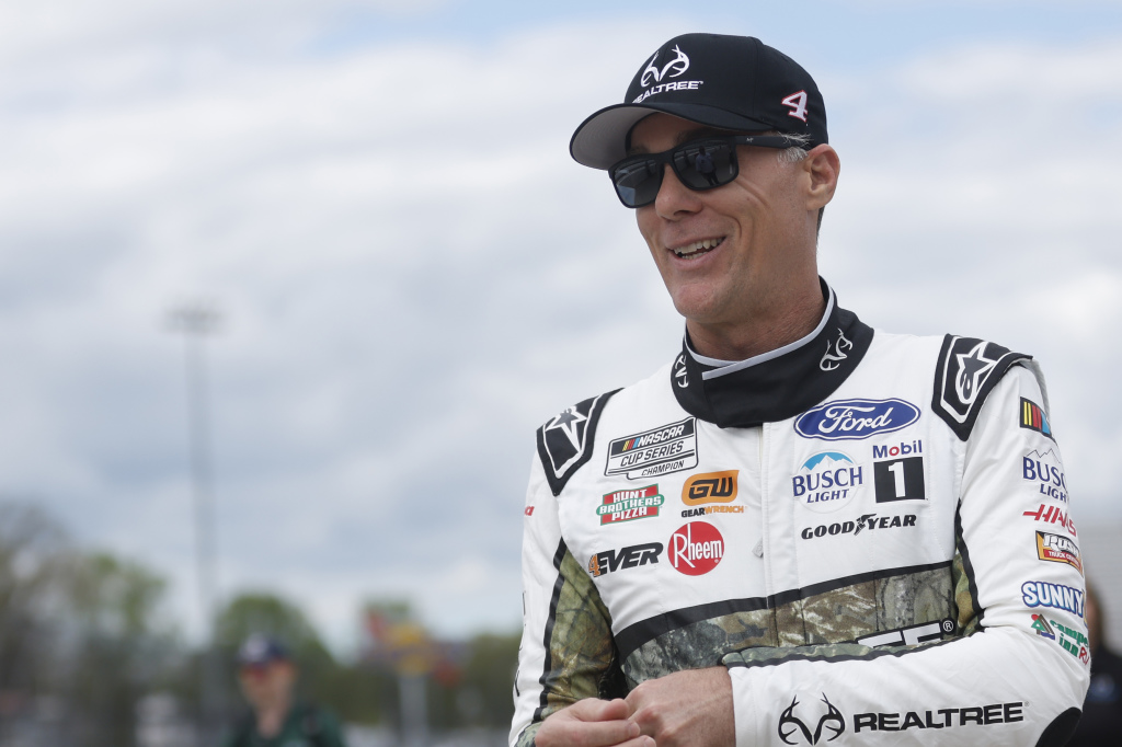 Harvick swears off any comeback after his final Indianapolis start
