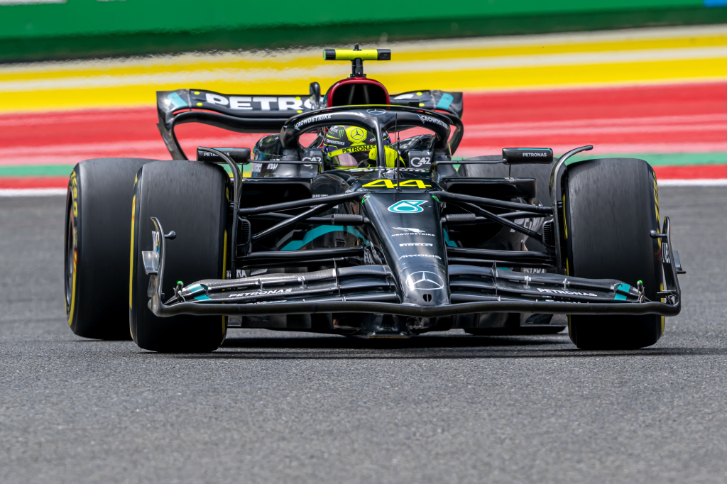 Mercedes analyzing whether update led to porpoising return