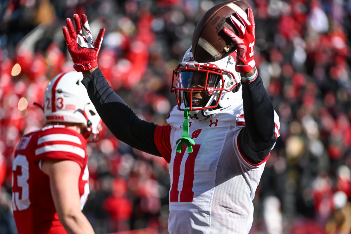 Badger Countdown: 30 catches for second-year wideout in 2022