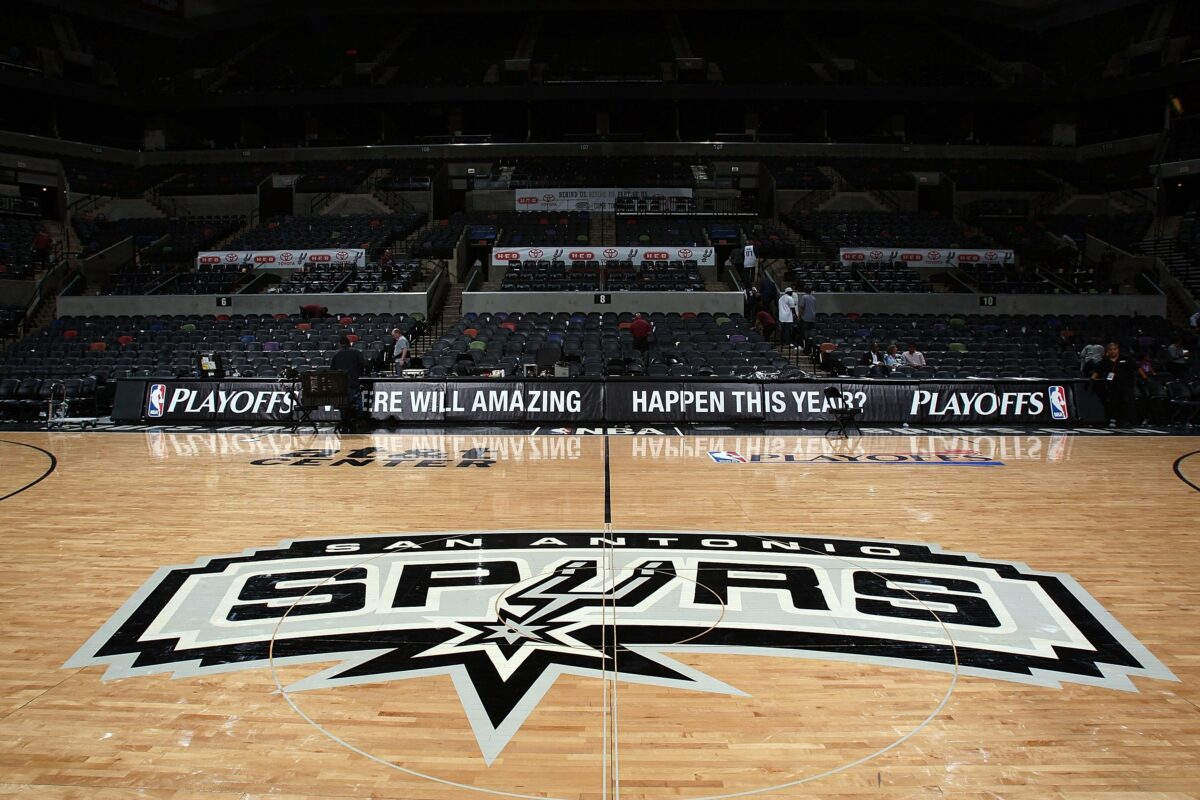 Spurs get new logo design courtesy of NBA Paint