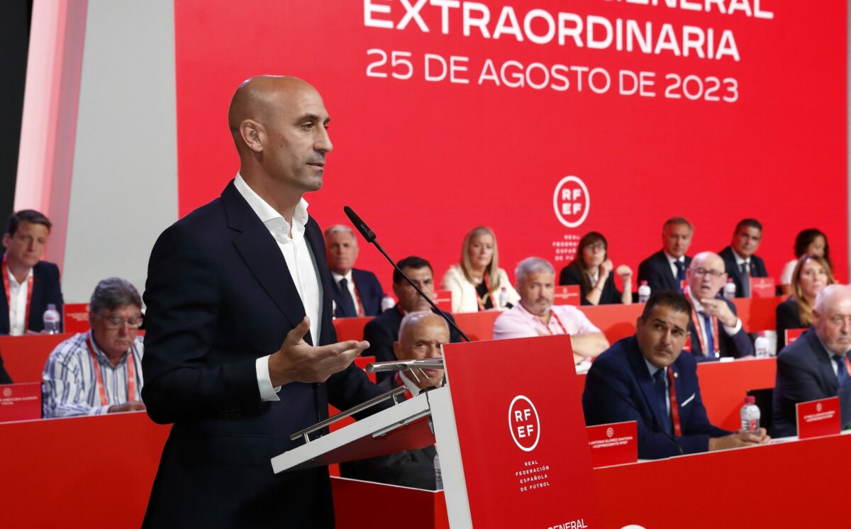Spanish federation, for some reason, launches bizarre defense of Luis Rubiales