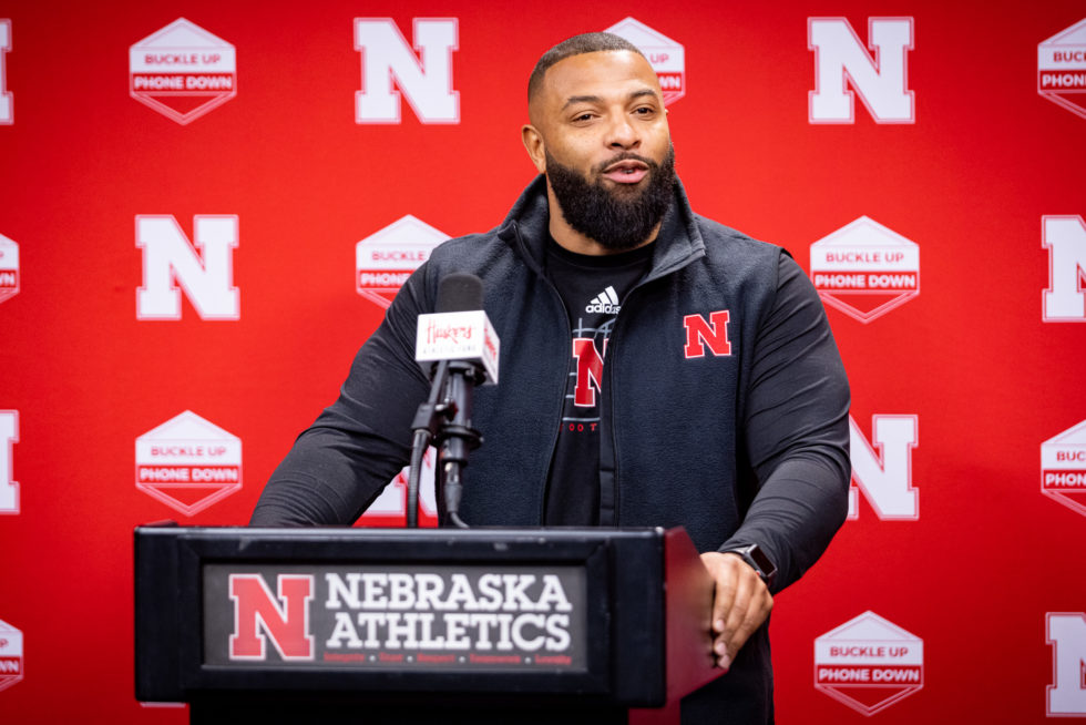 Barthel discusses implementing a ‘lion mentality’ for the running backs