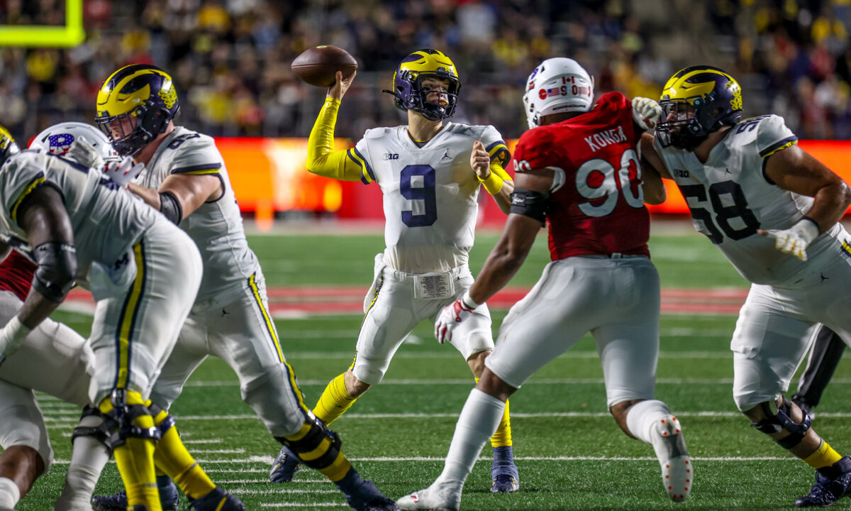 Not bluster: Michigan football emphasizing the pass game early in fall camp